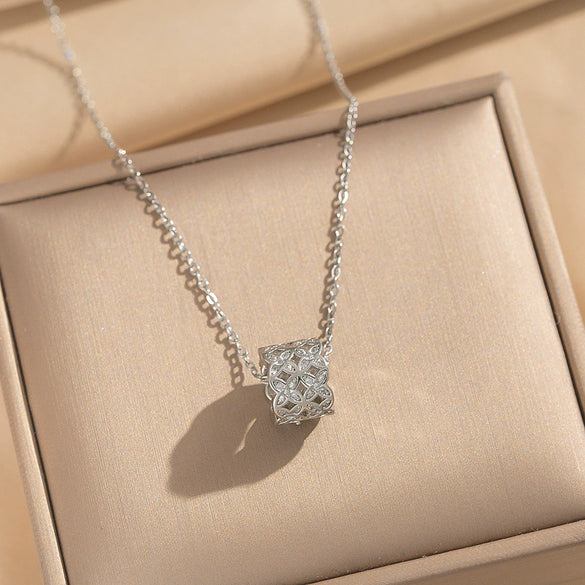 Wholesale Women's Light Luxury Geometric Rhombus Pattern Gold Plated Copper Zircon Inlaid Clavicle Necklace