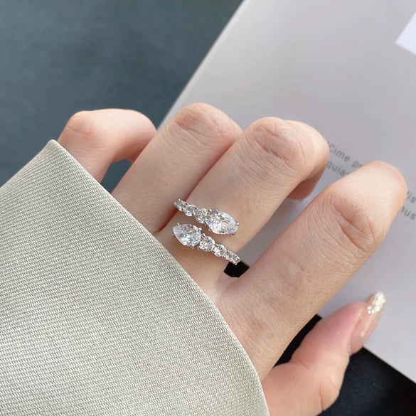 Wholesale Women's Light Luxury Geometric S925 Sterling Silver Ring With High Carbon Diamond Zircon And Electroplating