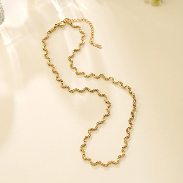 Wholesale Women's Light Luxury Geometric Stainless Steel Electroplated Bracelet And Necklace Set