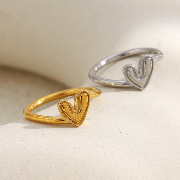 Wholesale Women's Light Luxury Geometric Stainless Steel Electroplated 18K Gold Oblique Heart Ring