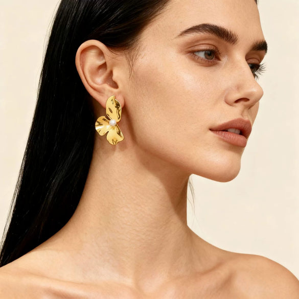 Wholesale Women's Light Luxury Geometric Stainless Steel Electroplated Pleated Petal Flower Earrings