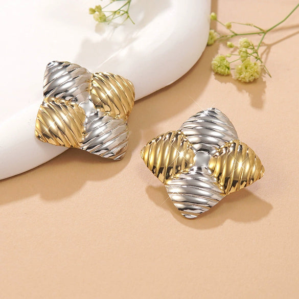 Wholesale Women's Light Luxury Geometric Stainless Steel Goldplated Earrings