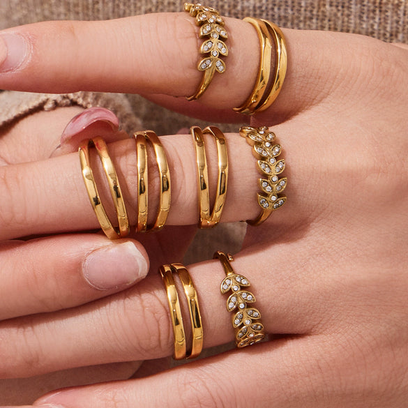 Wholesale Women's Light Luxury Geometric Stainless Steel 18K Gold Plated Ring Set Accessories