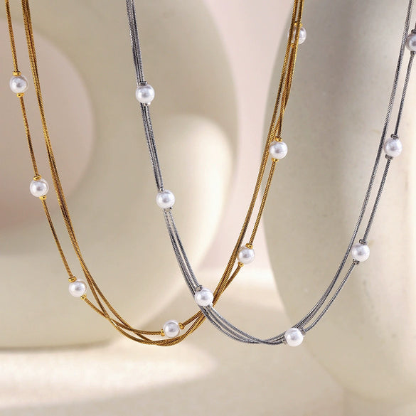 Wholesale Women's Light Luxury Geometric Stainless Steel 18K Goldplated Snake Chain Necklace With Minimalist Elegant Pendant