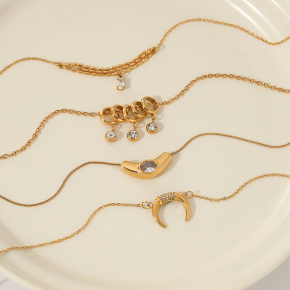 Wholesale Women's Light Luxury Geometric Stainless Steel Oshaped Chain Necklace With Diamonds And Zircon Vacuum Real Gold Plated