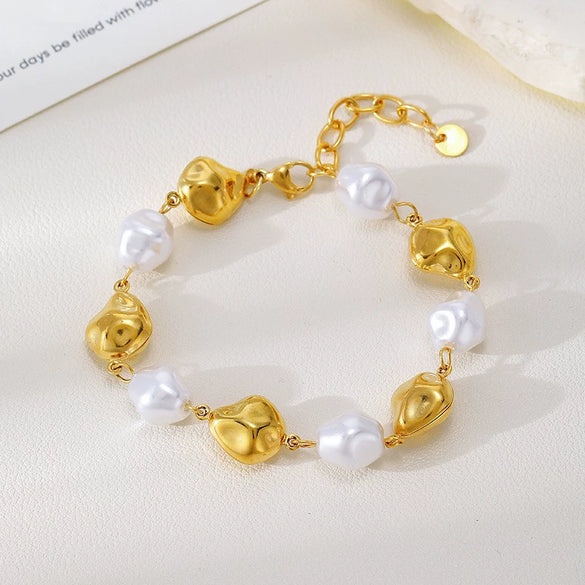 Wholesale Women's Light Luxury Geometric Stainless Steel Pearl Necklace With Polished Plating