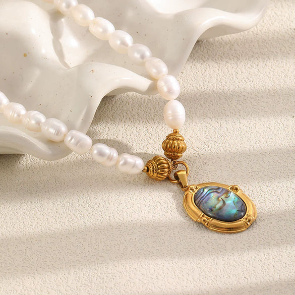 Wholesale Women's Light Luxury Geometric Stainless Steel Pvd Furnace Vacuum Real Gold Plated Freshwater Pearl String Necklace