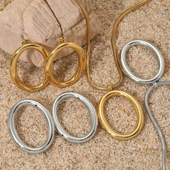 Wholesale Women's Light Luxury Geometric Stainless Steel Pvd Furnace Vacuum Real Gold Plated Pendant Necklace