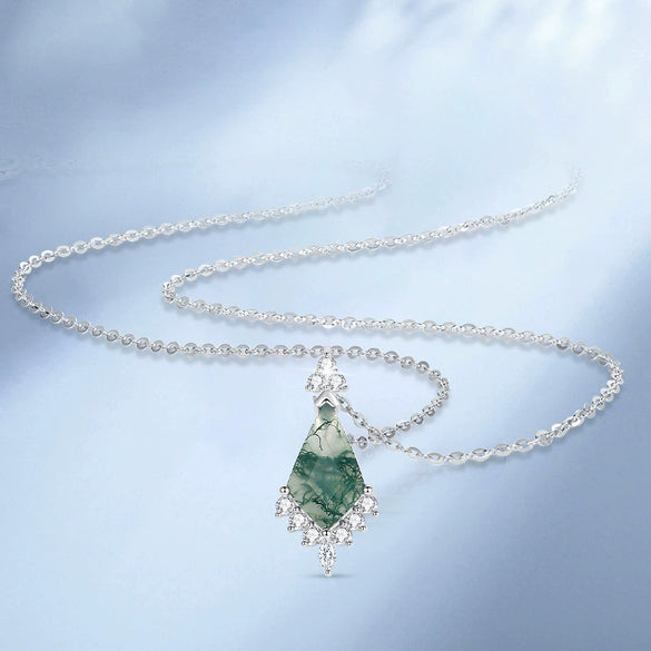 Wholesale Women's Light Luxury Geometric Style S925 Silver Necklace Set With Gemstones Featuring Oshaped Chain And Kite Cut Green Moss Stone