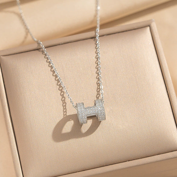 Wholesale Women's Light Luxury Gold Plated Copper And Zircon O Word Chain Necklace With Letter Number Text Shape Pendant