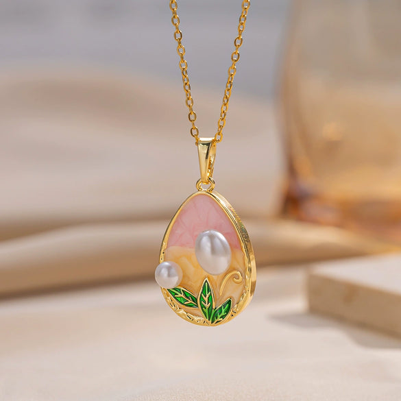 Wholesale Women's Light Luxury Heart Shape Titanium Steel And Copper Necklace With Micro Inlaid Pearl Dripping Oil Retro Oil Painting Style Clavicle Chain Jewelry