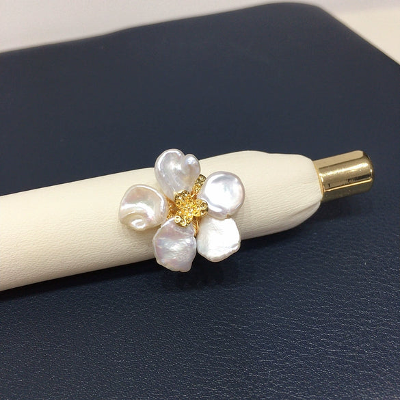 Wholesale Women's Light Luxury Highend Copper Freshwater Pearl Ring With Specialshaped Baroque And Round Design