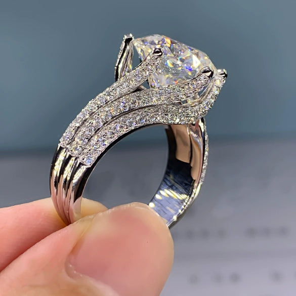 Wholesale Women's Light Luxury Oldstyle Copper Ring With Animals And Zodiac Pattern And Sixclaw Setting