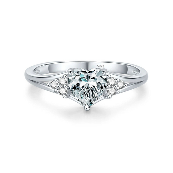 Wholesale Women's Light Luxury S925 Sterling Silver Heartshaped Zircon Inlaid Ring