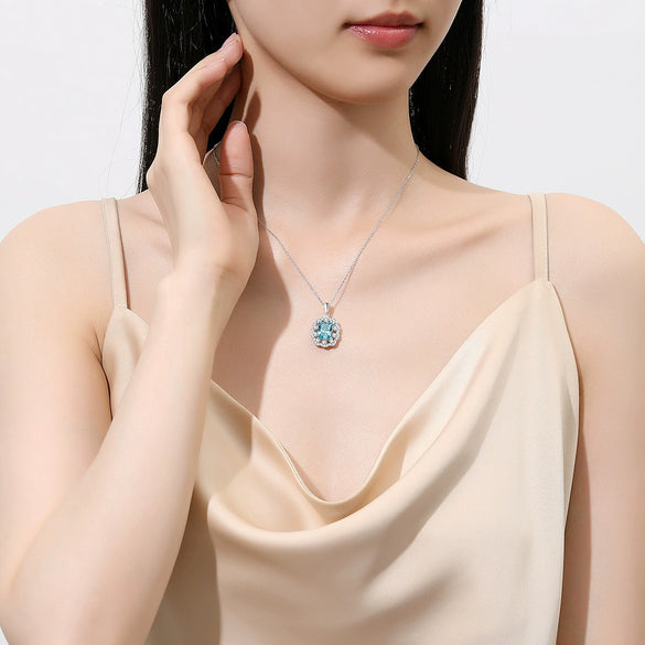 Wholesale Women's Light Luxury Silver 925 Floral Geometric Clavicle Necklace With Diamond Treatment