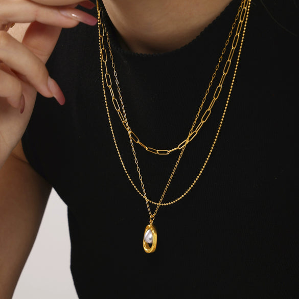 Wholesale Women's Light Luxury Stainless Steel Gold Yuanbao Pearl Necklace With Geometric Design And Electroplating