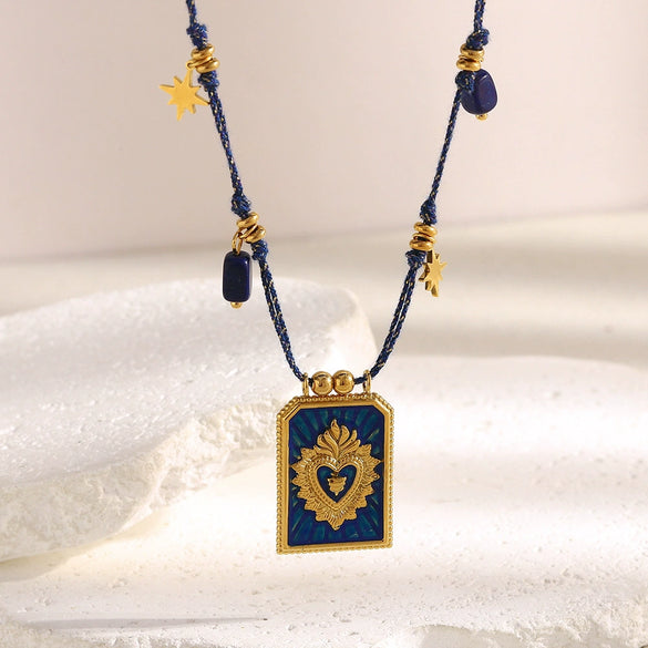 Wholesale Women's Light Luxury Stainless Steel 18K Gold Plated Heart Shape Crown Square Pendant Necklace With Braided Rope And Regular Chain