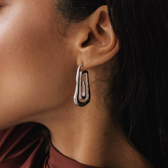 Wholesale Women's Light Luxury Stainless Steel Spiral Earrings With Geometric Design And Electroplating