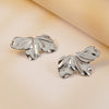 Wholesale Women's Light Luxury Stamped Stainless Steel Flower Earrings
