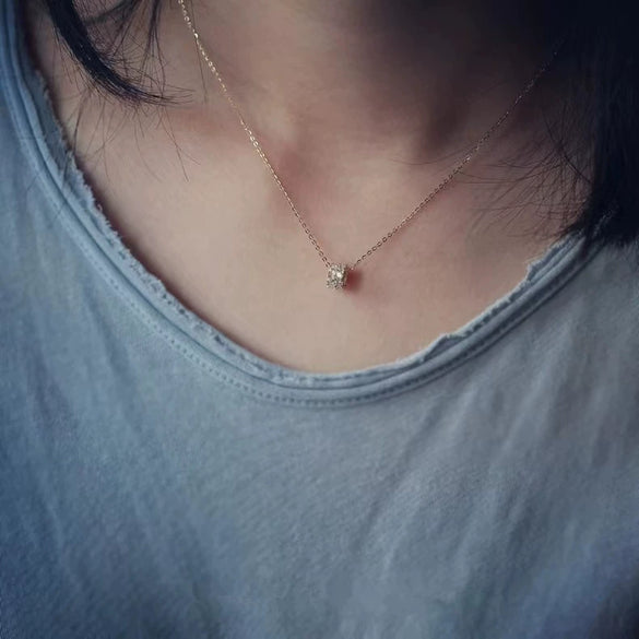 Wholesale Women's Light Luxury 925 Sterling Silver Necklace With Geometric Cylindrical Pendant Microinlaid With Zircon And Plated 14K Gold And Diamond Design