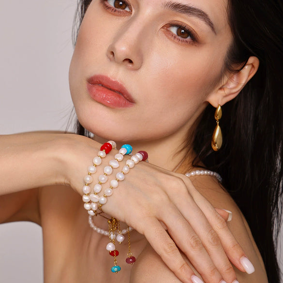 Wholesale Women's Light Luxury Style Geometric Titanium Steel Freshwater Pearl Natural Stone Bracelet With Electroplating Design And Tassel Ot Buckle