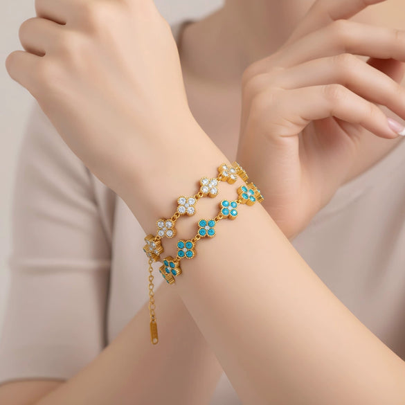 Wholesale Women's Light Luxury Style Real Gold Plated Stainless Steel Flower Pattern Bracelet With Diamond Inlay