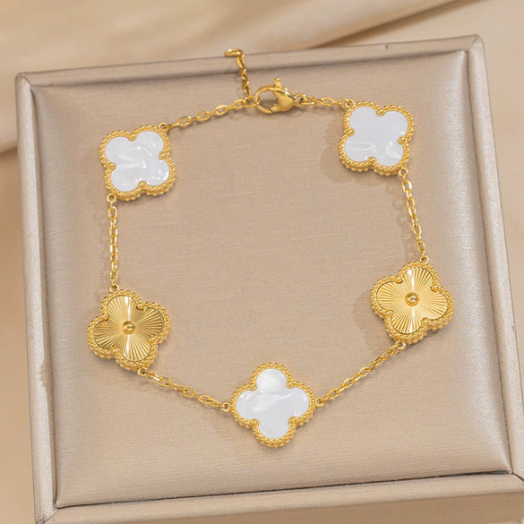 Wholesale Women's Light Luxury Style Titanium Steel Electroplated Four Leaf Clover Laser Bracelet