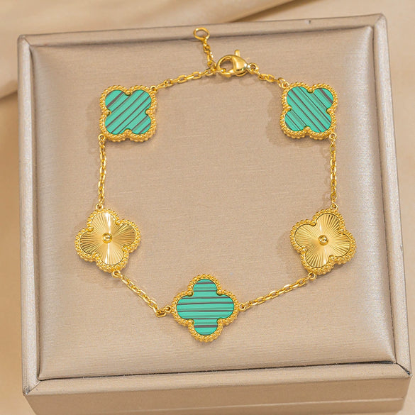 Wholesale Women's Light Luxury Style Titanium Steel Electroplated Four Leaf Clover Laser Bracelet