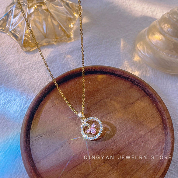 Wholesale Women's Light Luxury Style Titanium Steel Necklace With Flower Pattern Zircon Inlaid Pendant And Oshaped Chain