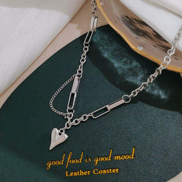 Wholesale Women's Light Luxury Titanium Steel Peach Heart Necklace With Water Wave Chain