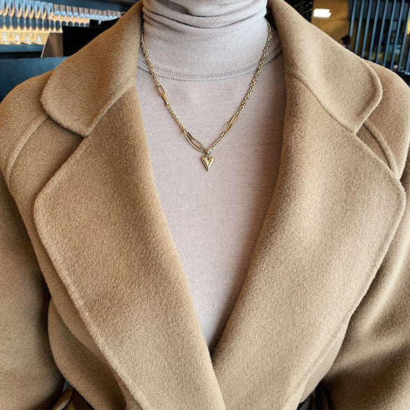 Wholesale Women's Light Luxury Titanium Steel Peach Heart Necklace With Water Wave Chain