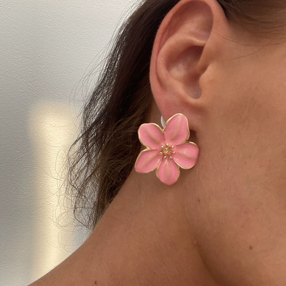Wholesale Women's Little Fresh Alloy Dripping Oil Flower Earrings