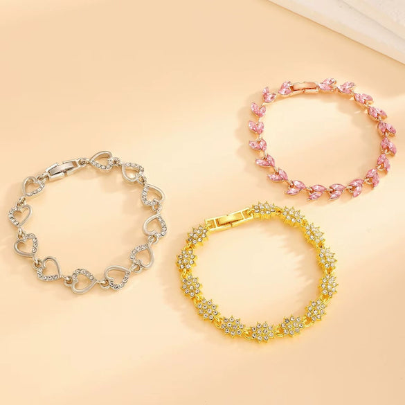Wholesale Women's Love Hollow Heart Shape Zinc Alloy Micro Inlaid Zircon Jewelry Bracelet With Diamond Design