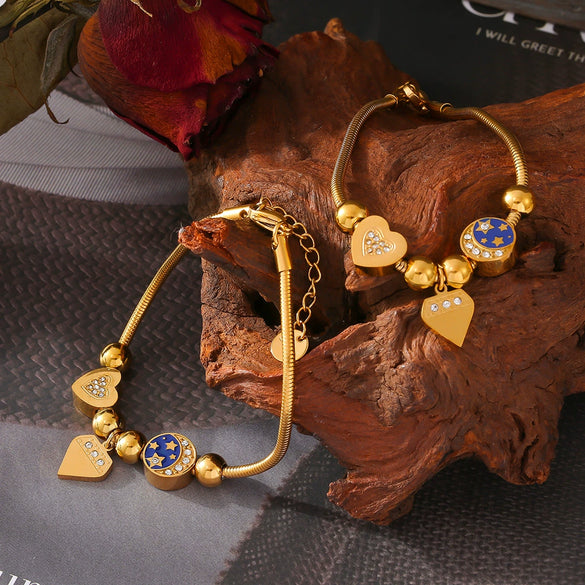 Wholesale Women's Love Round Stainless Steel Bracelet With Heart And Geometric Elements 18K Gold Plated