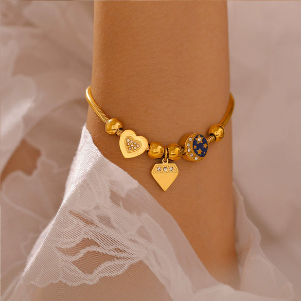 Wholesale Women's Love Round Stainless Steel Bracelet With Heart And Geometric Elements 18K Gold Plated