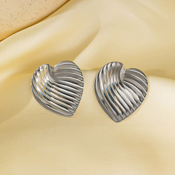 Wholesale Women's Love Series 18K Gold Plated Titanium Steel Heart Shaped Earrings With Electroplating