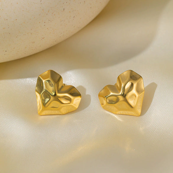 Wholesale Women's Love Series 18K Gold Plated Titanium Steel Heart Shaped Earrings With Electroplating