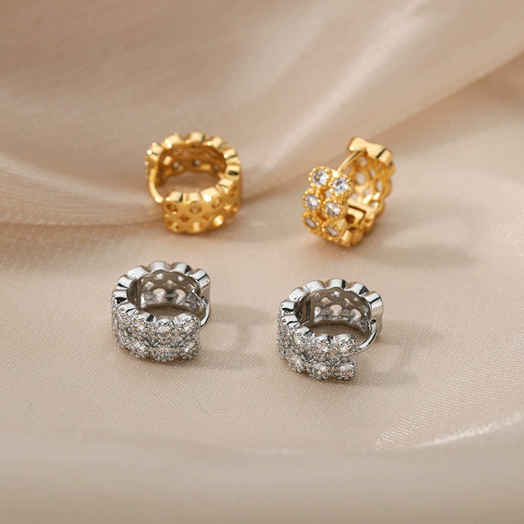 Wholesale Women's Luxury Copper Zircon Heart Geometric Electroplated Earrings
