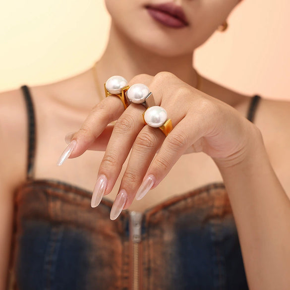 Wholesale Women's Luxury Exaggerated Beaded 316L Stainless Steel Ring Plated 18K Gold Geometric Style Jewelry