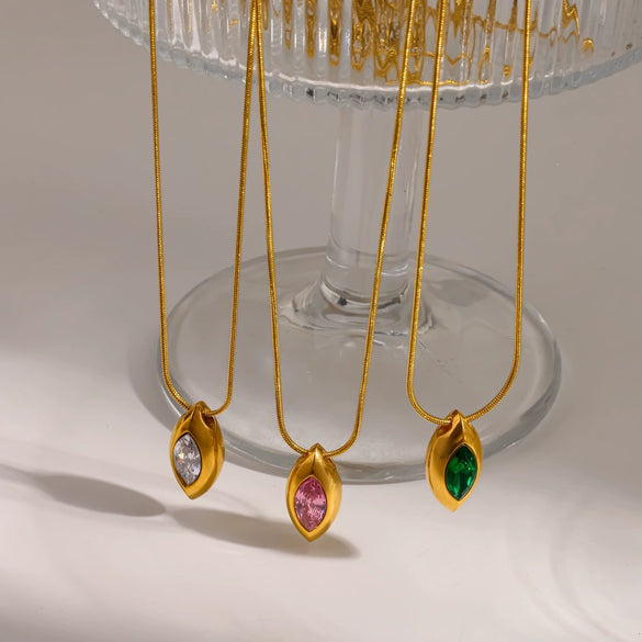 Wholesale Women's Luxury Ins Style Geometric Drop Shape Zircon Pendant 18K Gold Plated Titanium Steel And Stainless Steel Necklace With Round Snake Chain