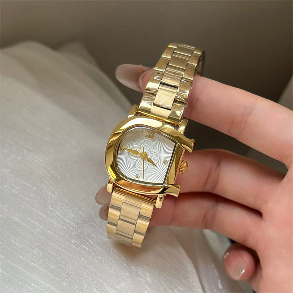 Wholesale Women's Medieval Style Dshaped Plum Blossom Steel Band Quartz Watch
