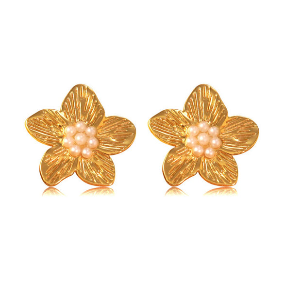 Wholesale Women's Medieval Style Stamped Stainless Steel Flower Pearl Earrings