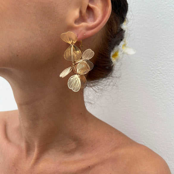 Wholesale Women's Metal Leaf Electroplated Personality Earrings