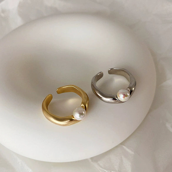 Wholesale Women's Metal Pearl Open Ring With Geometric Pattern And Electroplating Treatment