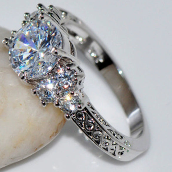 Wholesale Women's Metal Zircon Rings With Geometric Design And Electroplating Treatment
