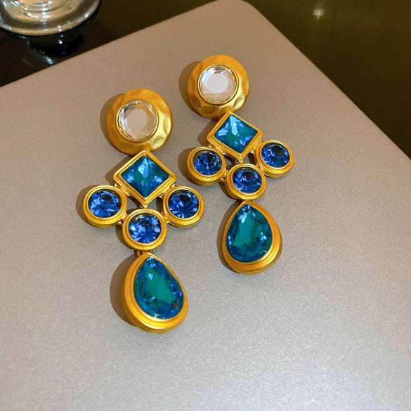 Wholesale Women's Midancient Vintage Jewelry Medieval Style Alloy 925 Silver Geometric Drop Shape Earrings Set With Diamonds