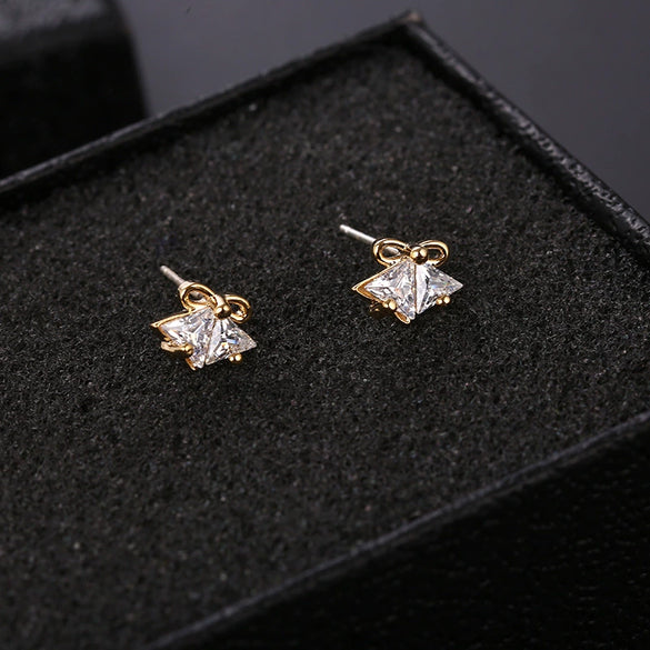 Wholesale Women's Mini Cartoon Animal Zodiac 925 Sterling Silver Earrings With Electroplating