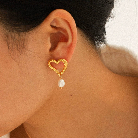 Wholesale Women's Minimalist Electroplated Stainless Steel Heart And Geometric Earrings