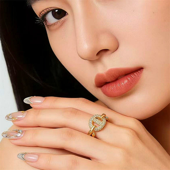 Wholesale Women's Minimalist Geometric Gold Plated Copper Pig Nose Ring With Diamond Encrustment