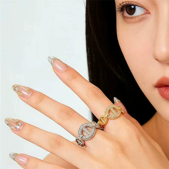 Wholesale Women's Minimalist Geometric Gold Plated Copper Pig Nose Ring With Diamond Encrustment